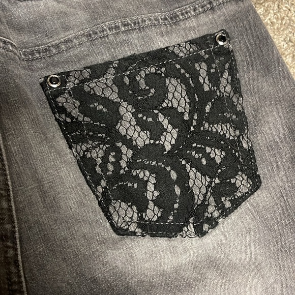 Michael Kors Skinny black jeans. Cute lace butt! Size 4 - Picture 4 of 8